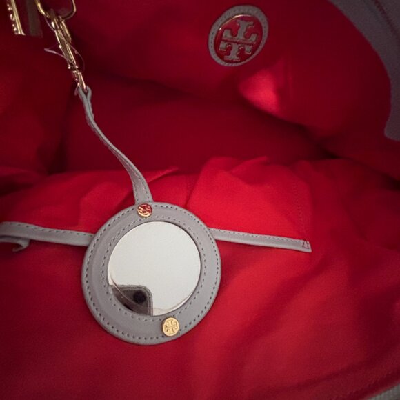 Tory Burch Pale Blue Doctor Bag - Picture 15 of 16